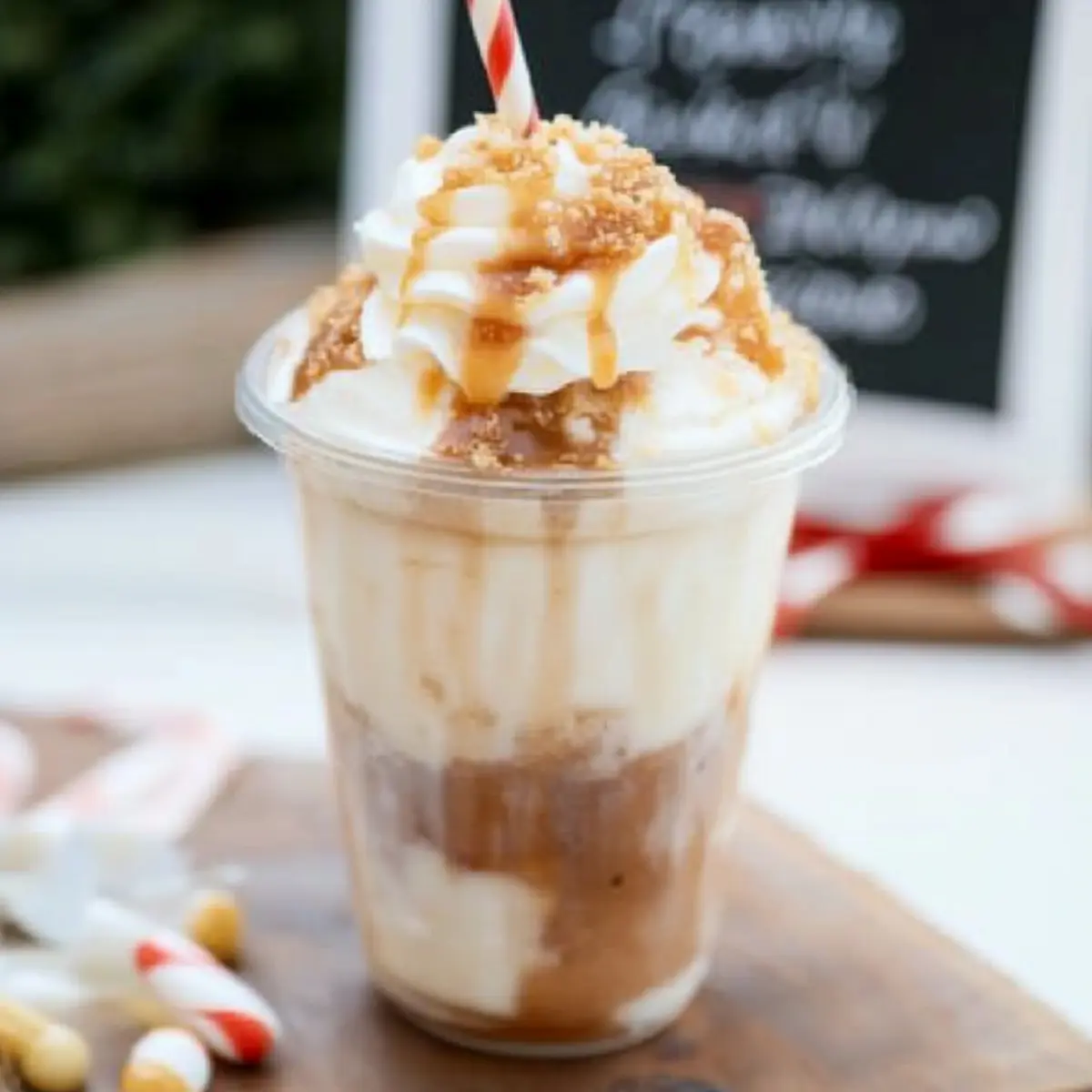 Christmas Ice Cream Float wts2gd