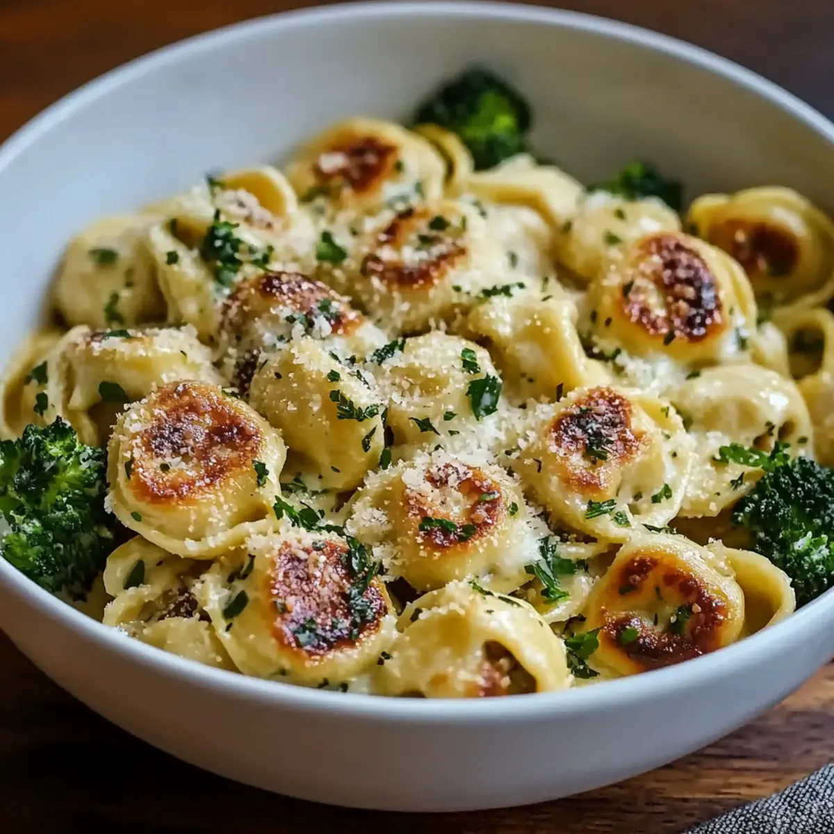 Creamy Garlic Parmesan Tortellini